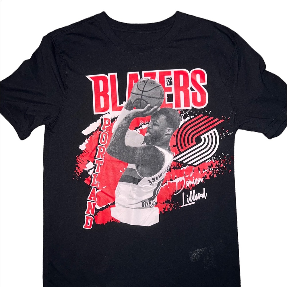 NBA brand mens size small tshirt
